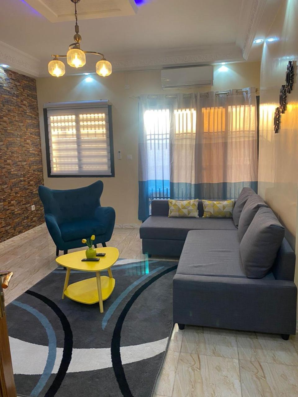 Residence Adja Binta Kane Sour Dakar Exterior photo